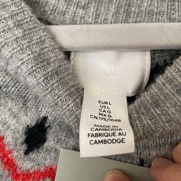 H&M sweater - Picture 2 of 4